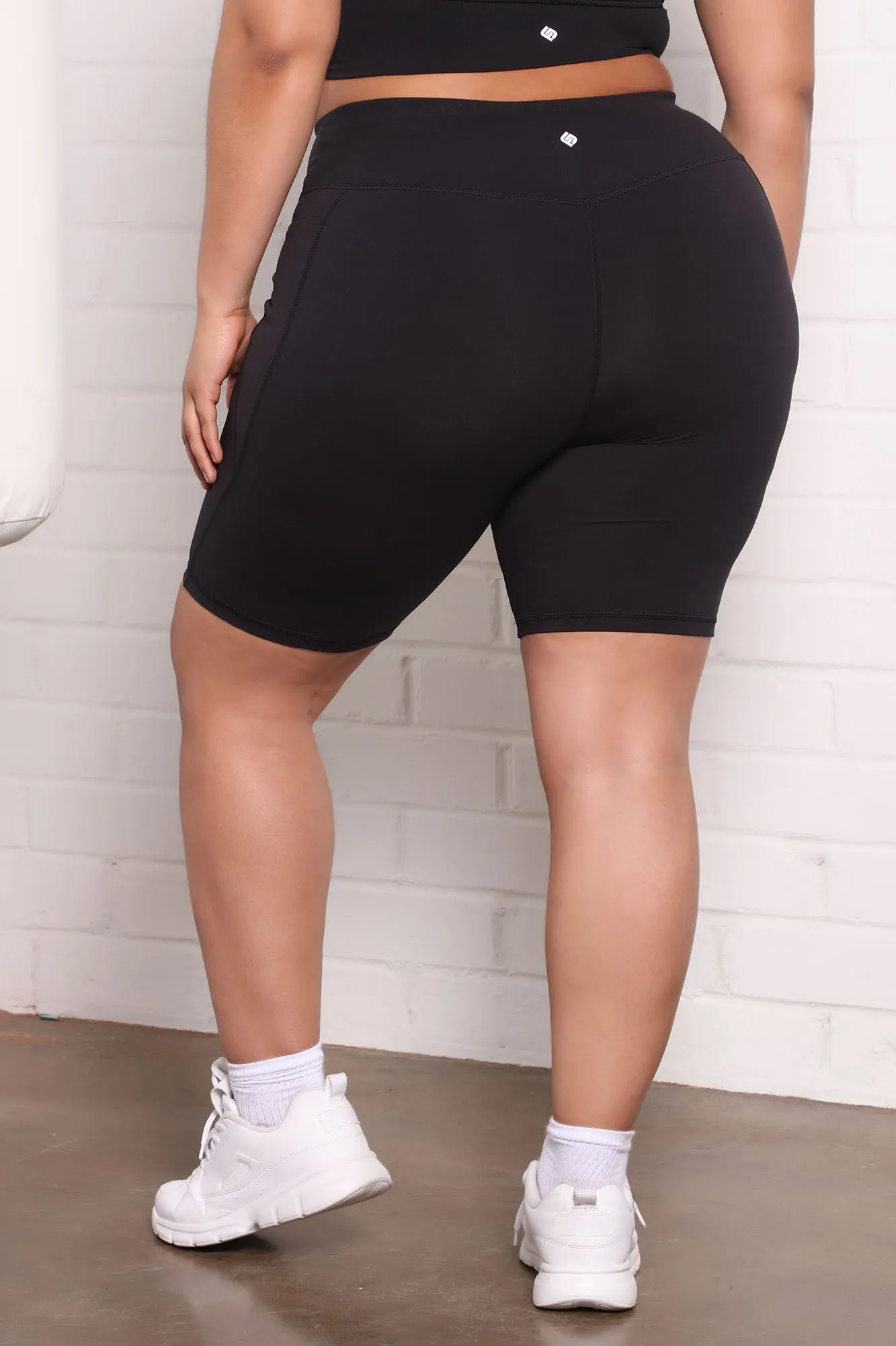 At Ease Active Biker Short In Power Flex - Black