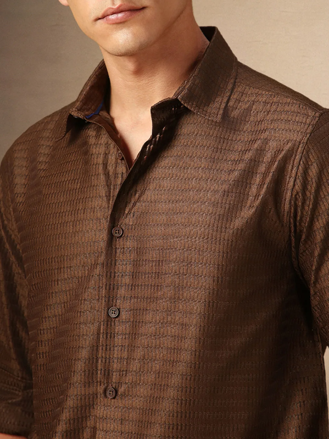 Men's Brown Textured Spread Collar Full Sleeves Casual Shirt